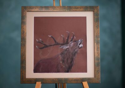 Őszi erdei csendélet, szarvas, vadász festmény Kép méret: 40*40 cm Technika: grafika, pasztell